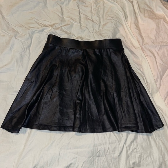 Leather Skater Skirt - Picture 3 of 3